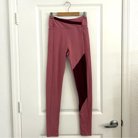 Gymshark Asymmetric V Cut High Waisted Dusty Pink Dark Ruby Leggings Size Small - Picture 3 of 12